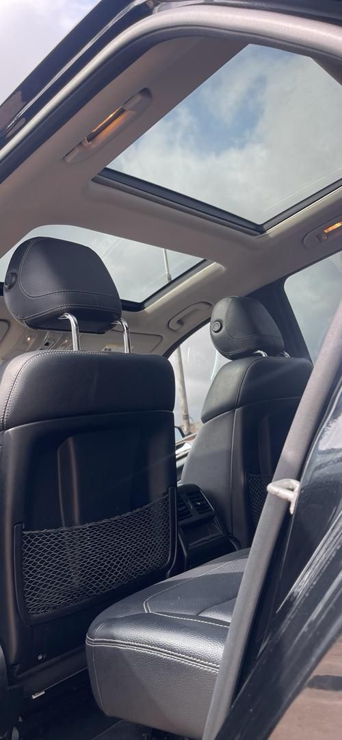 Vehicle - Image 9