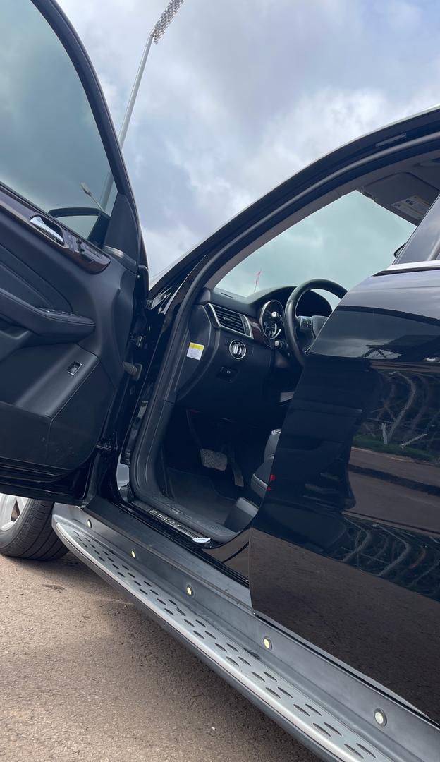 Vehicle - Image 7