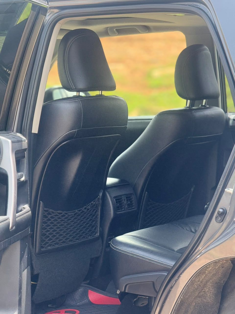 Vehicle - Image 7