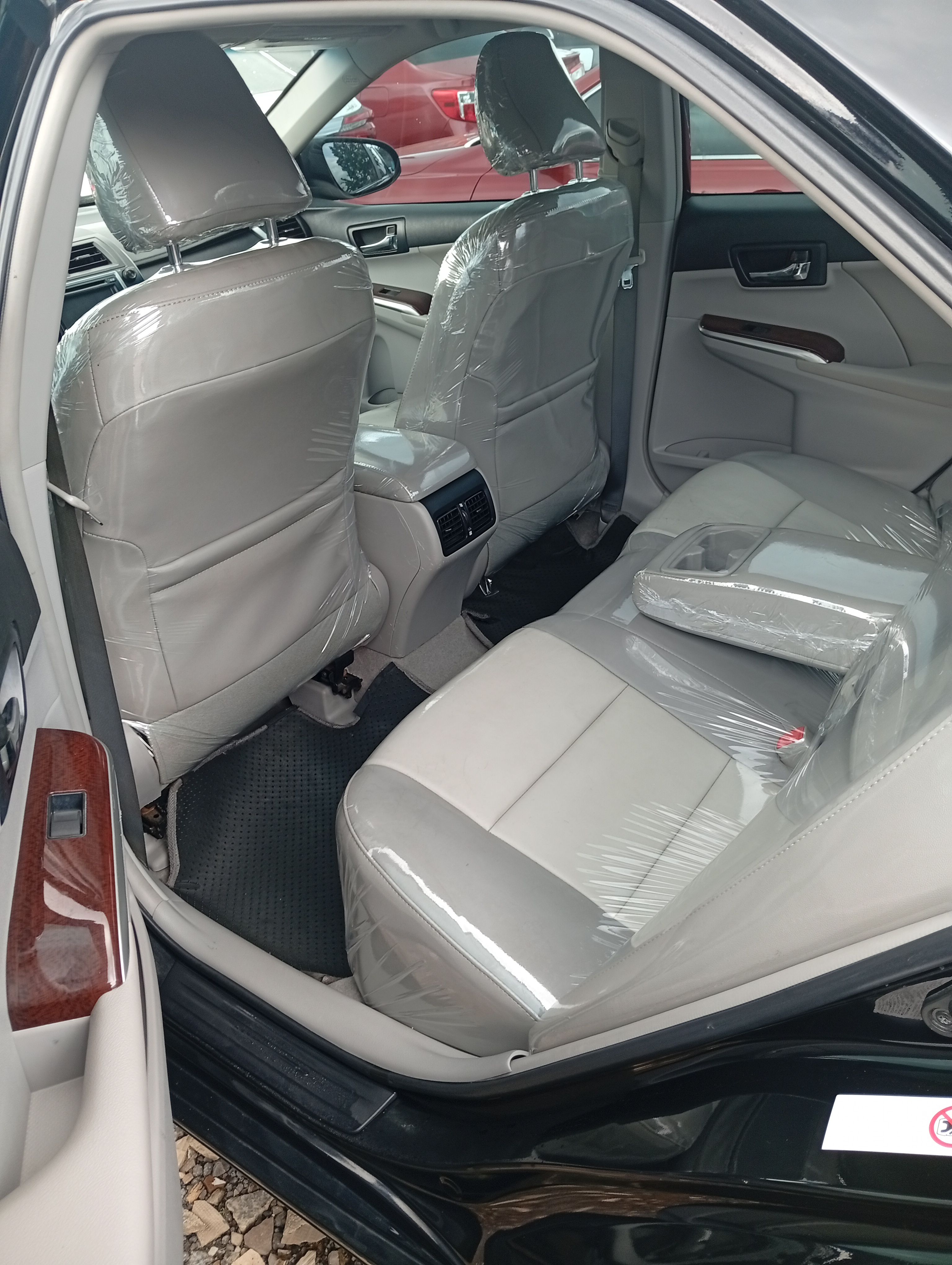 Vehicle - Image 10