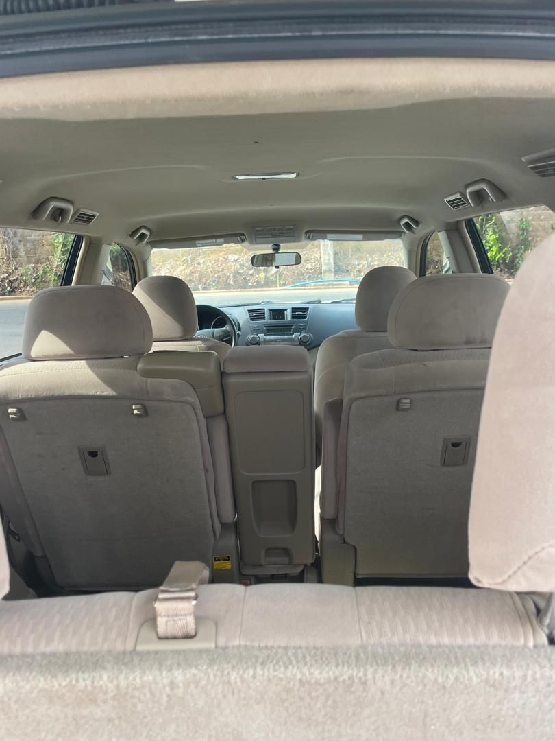 Vehicle - Image 8