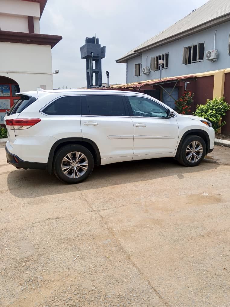 Vehicle - Image 6