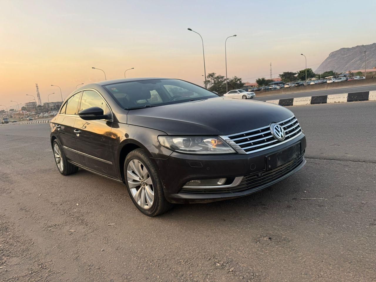 2014 Volkswagen Passat CC - Image 1