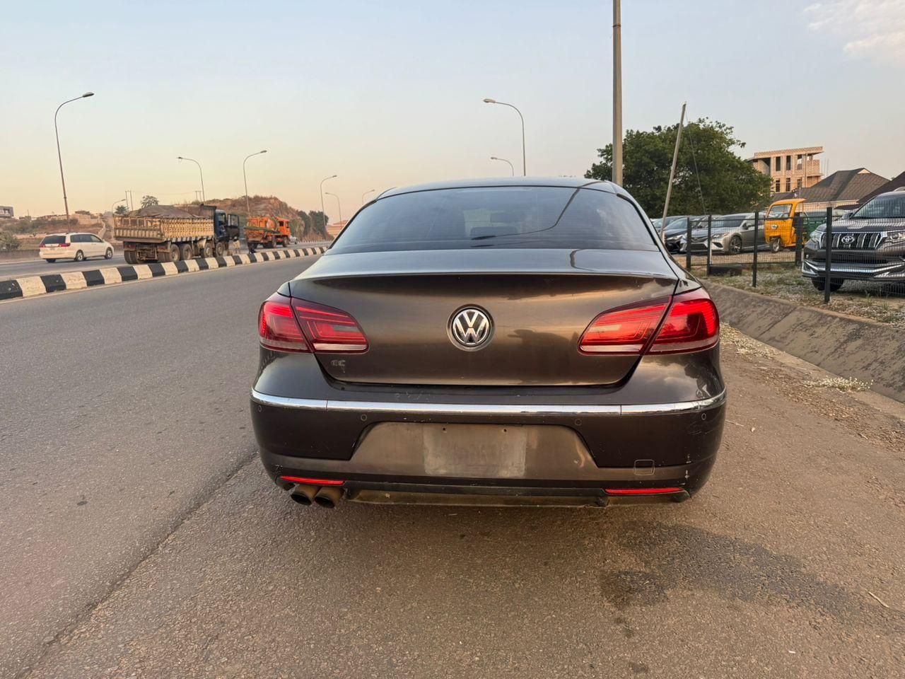 Vehicle - Image 9
