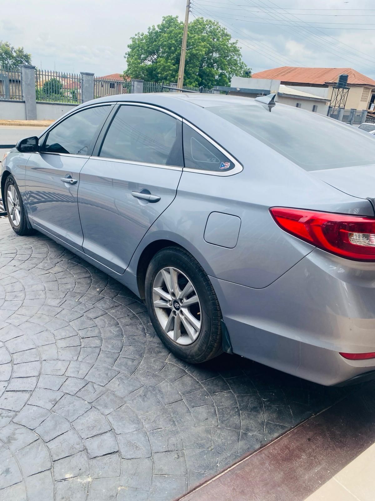 Vehicle - Image 3