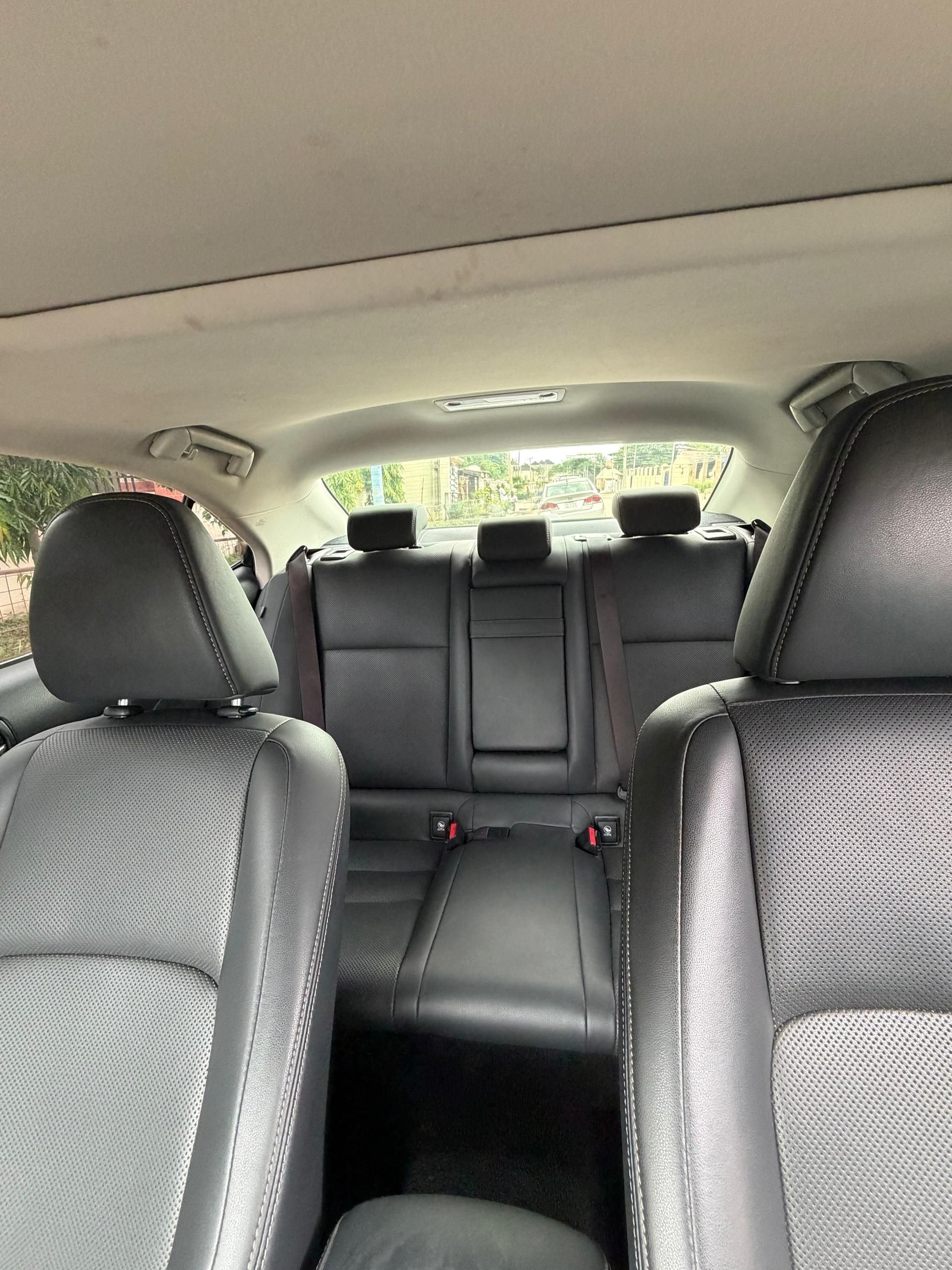 Vehicle - Image 8