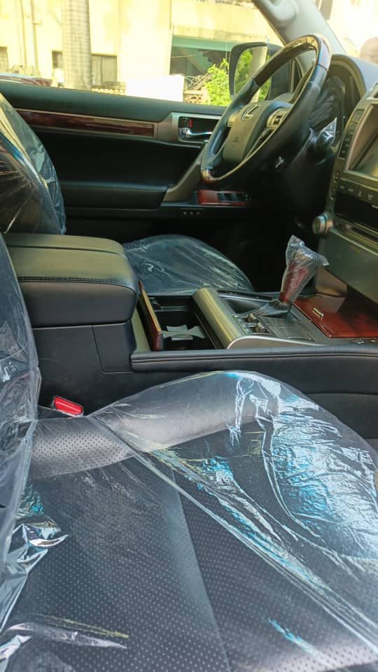 Vehicle - Image 7
