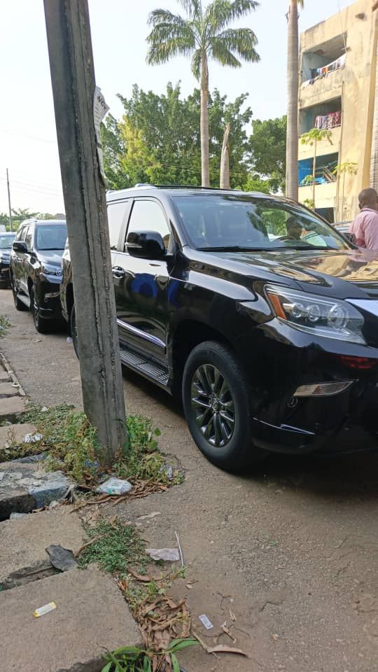 Vehicle - Image 16