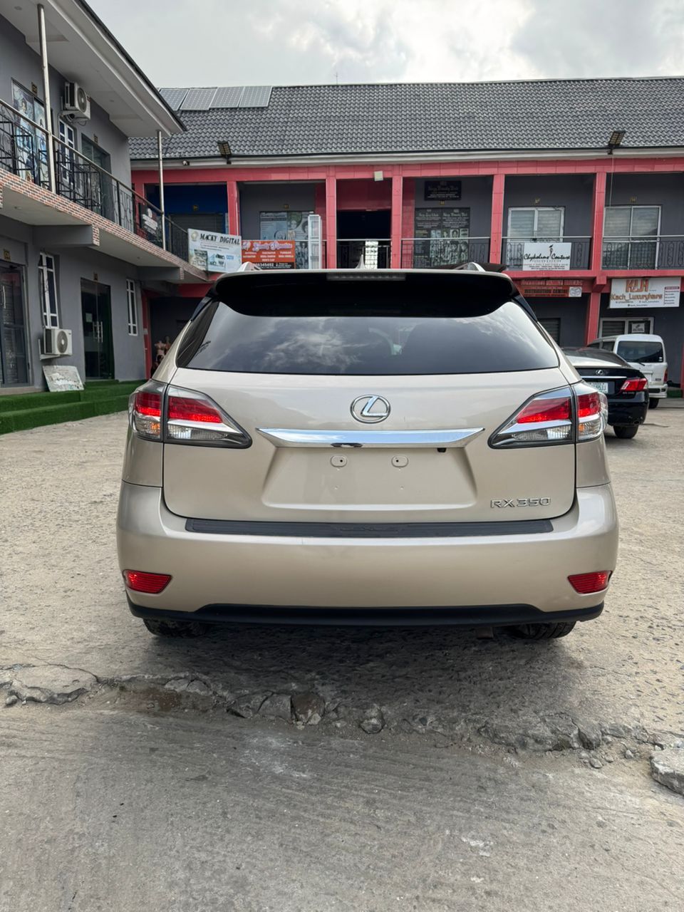 Vehicle - Image 4