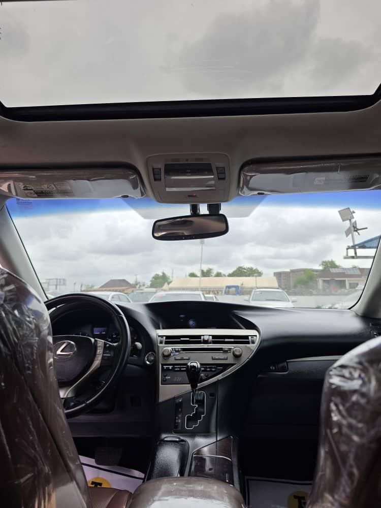 Vehicle - Image 15
