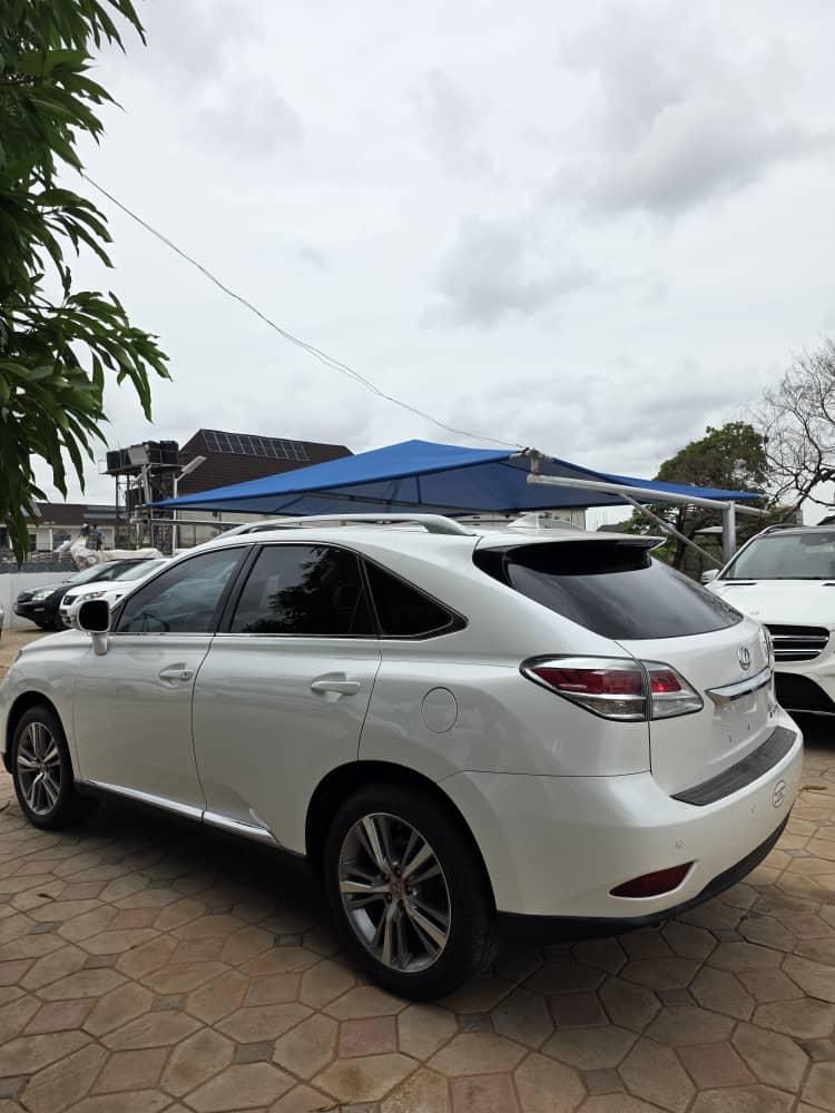 Vehicle - Image 13