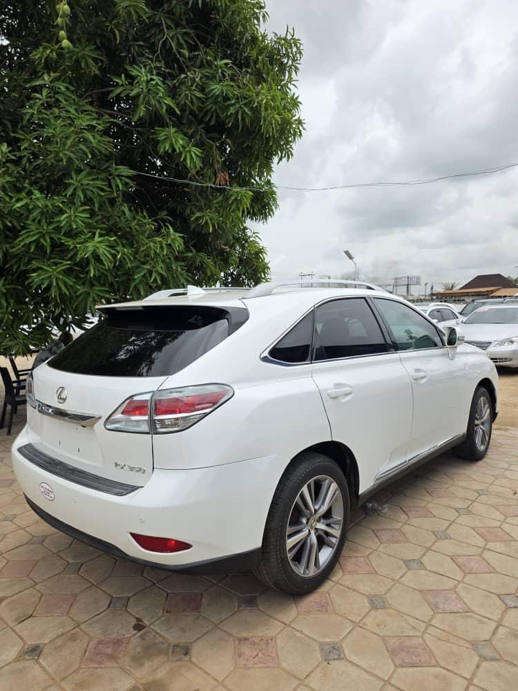 Vehicle - Image 10