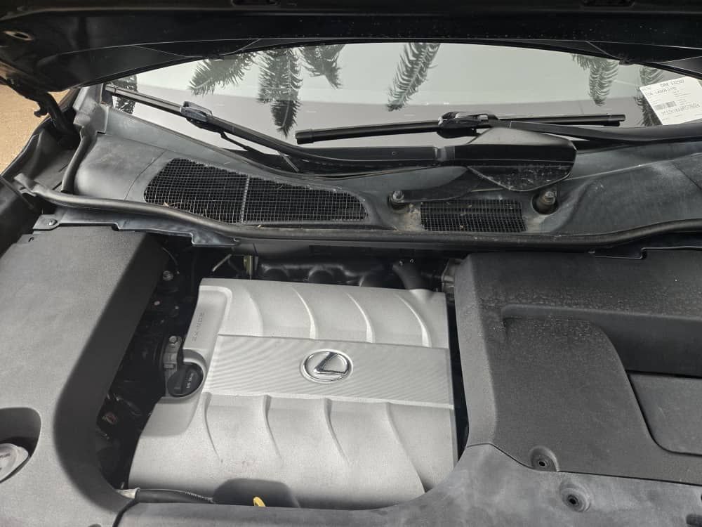 Vehicle - Image 8