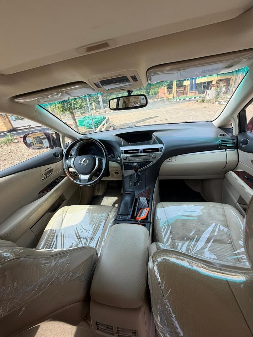 Vehicle - Image 6