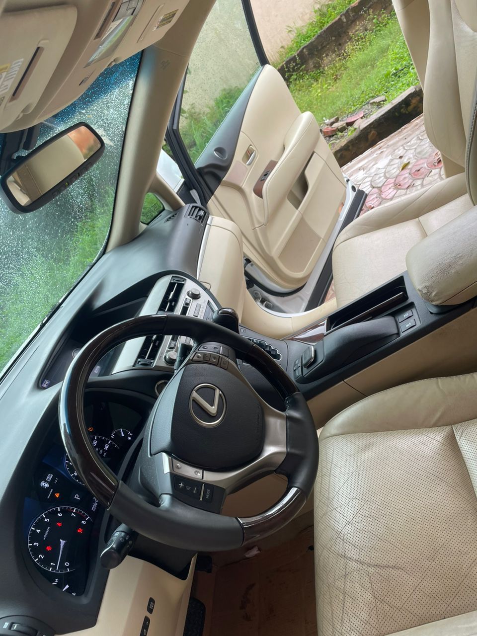 Vehicle - Image 14