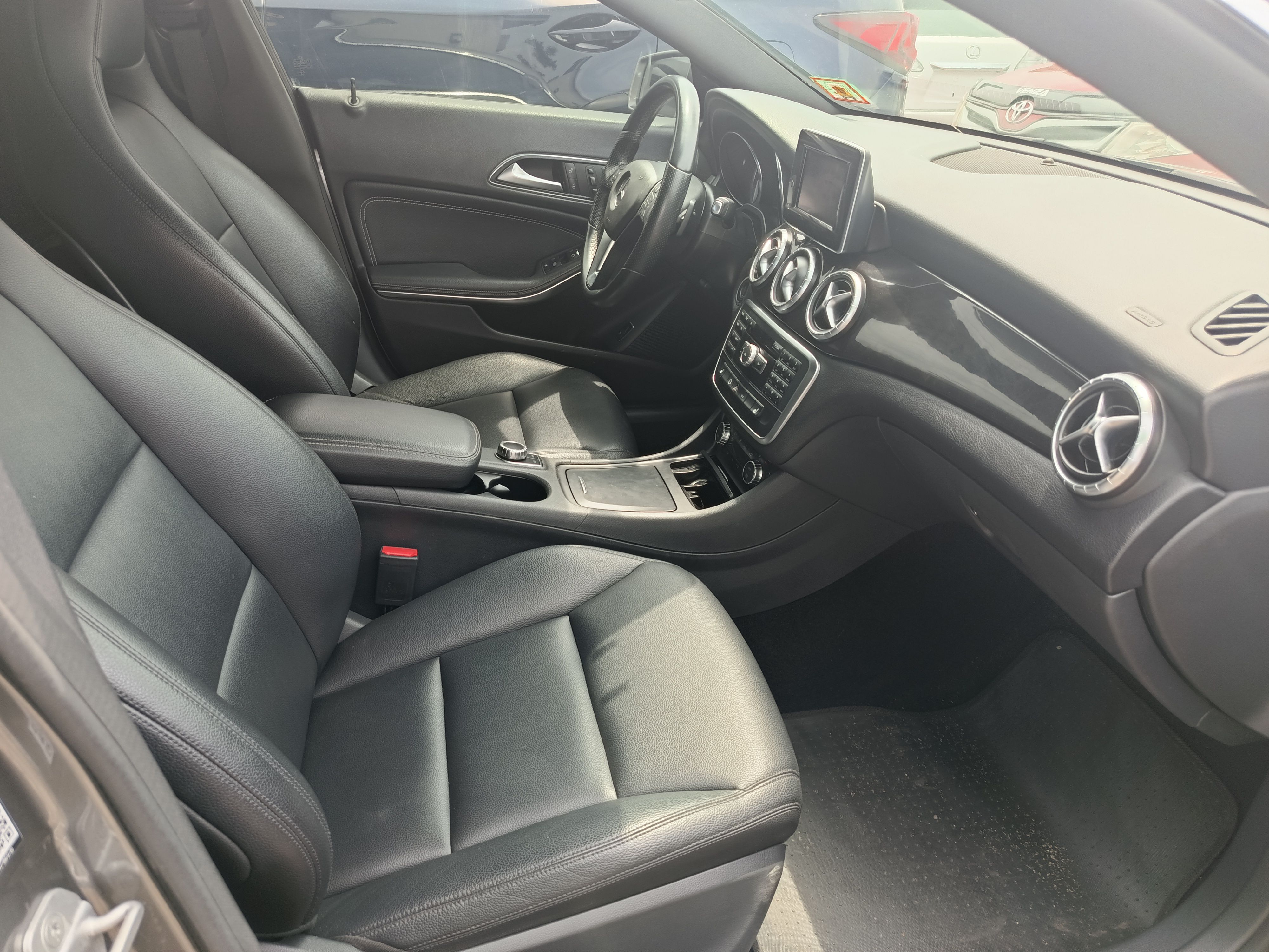 Vehicle - Image 5