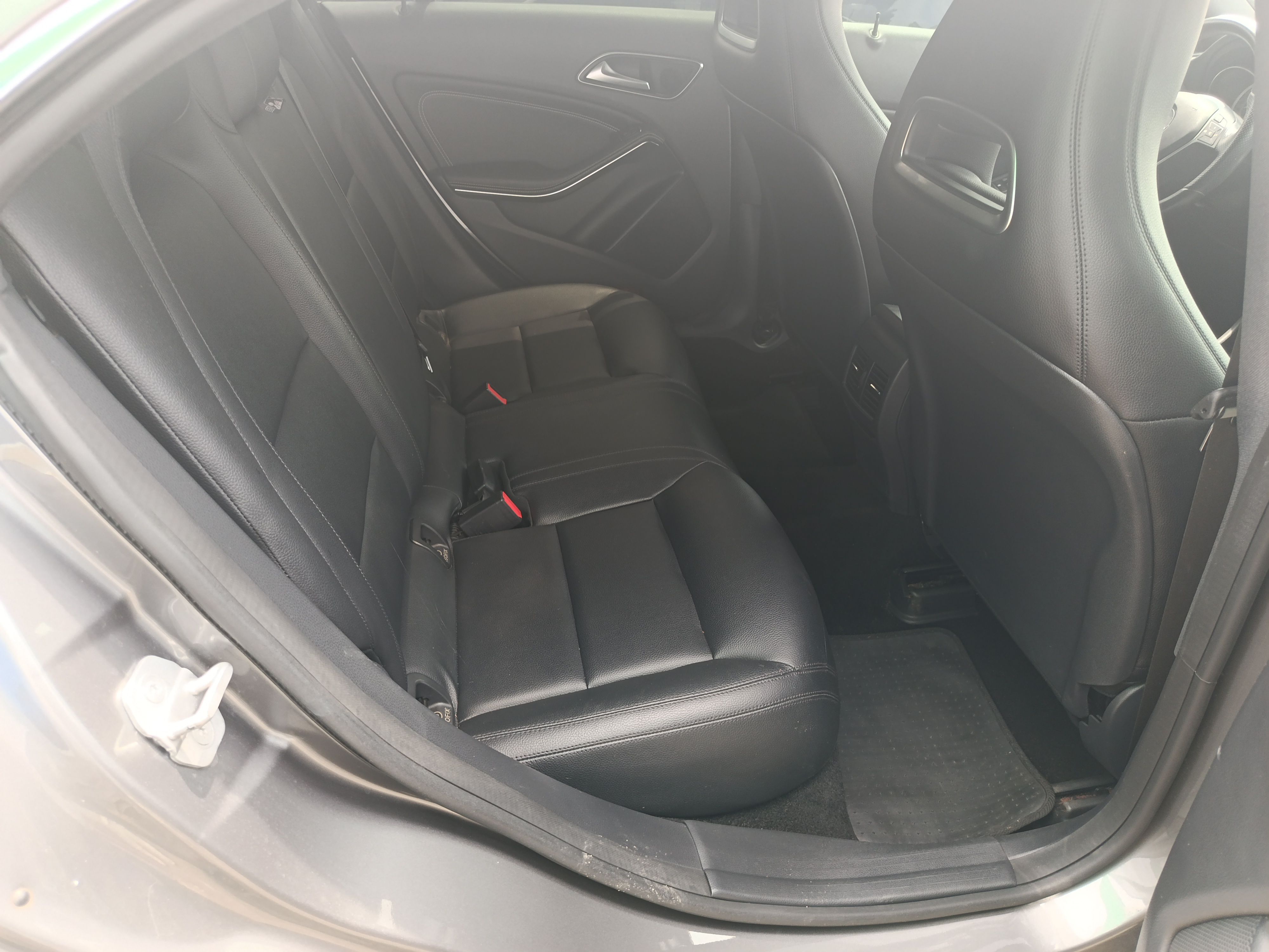Vehicle - Image 6