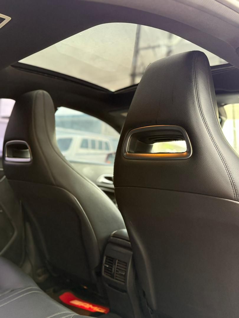 Vehicle - Image 8