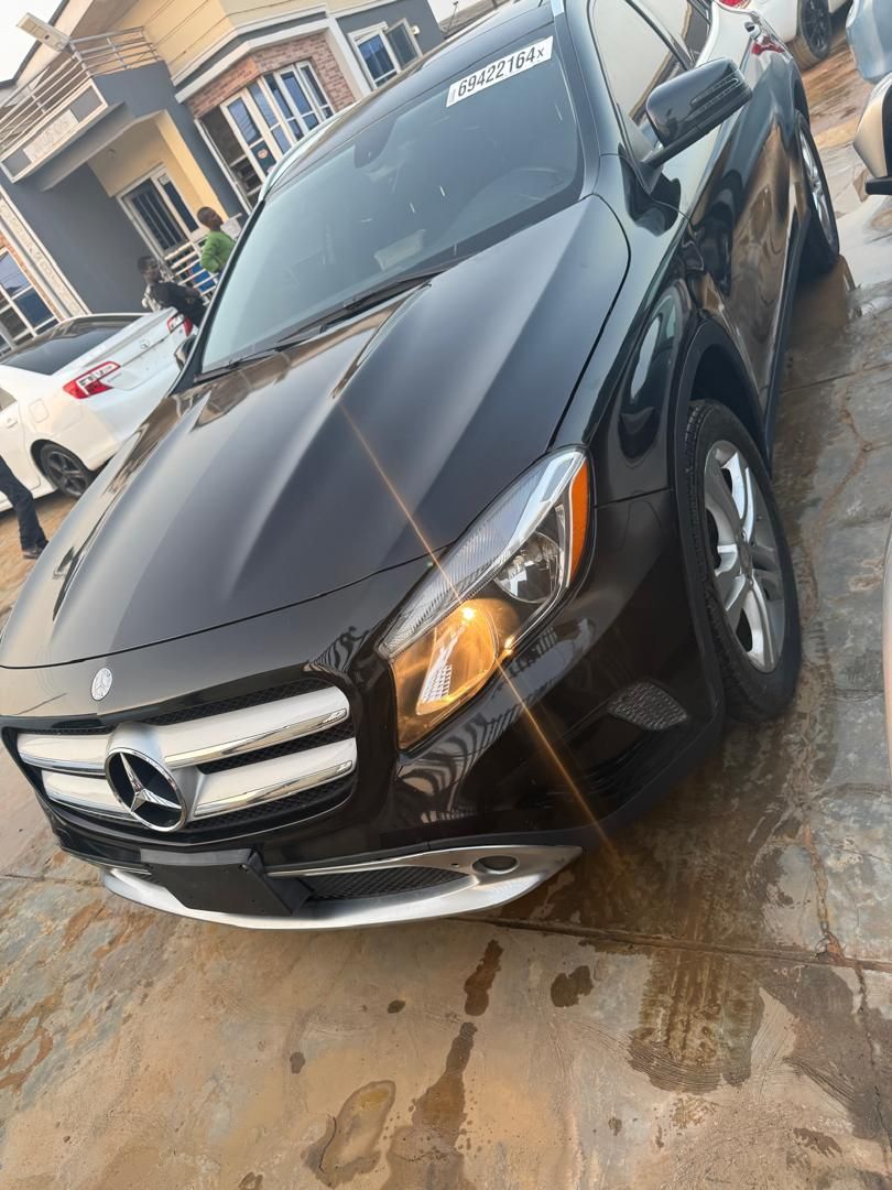 2015 Mercedes-Benz GLA 250 - Image 1