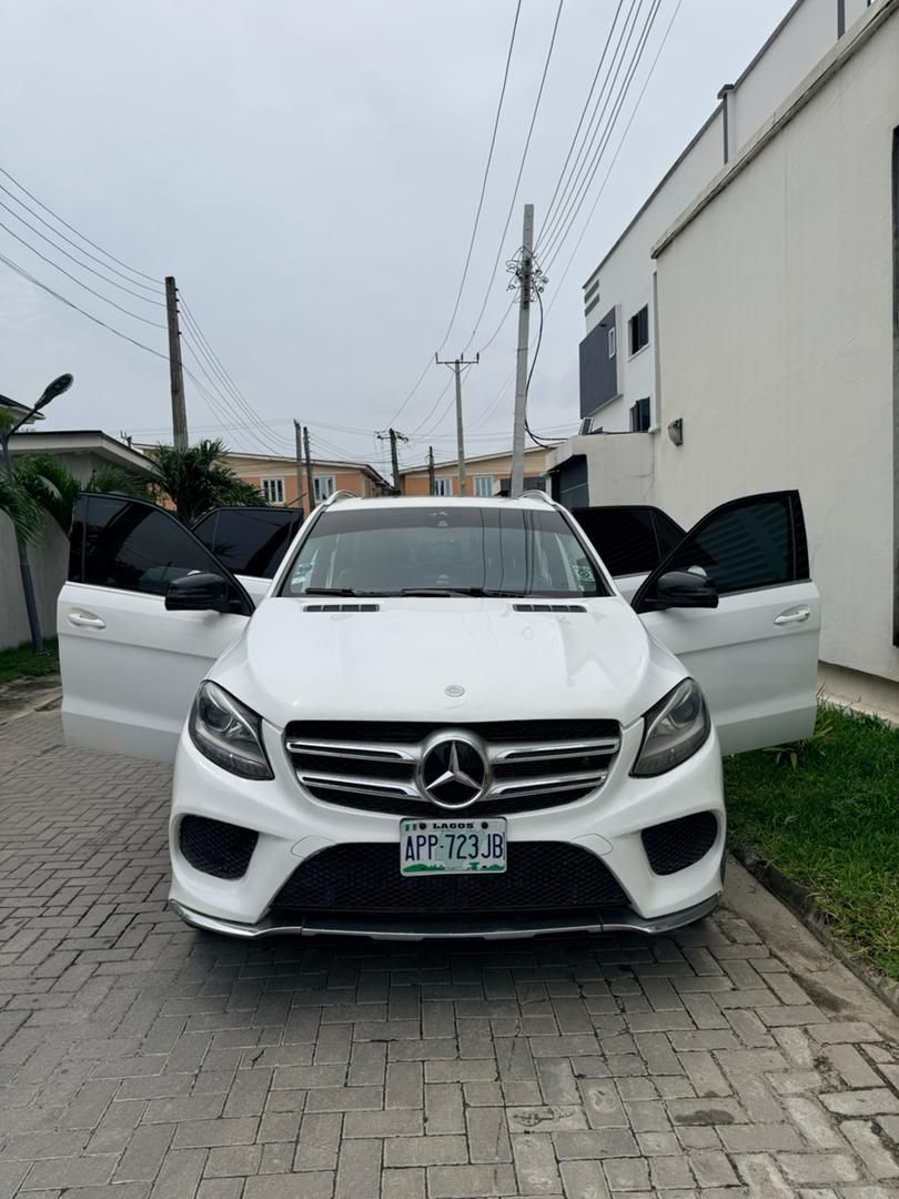 Vehicle - Image 9