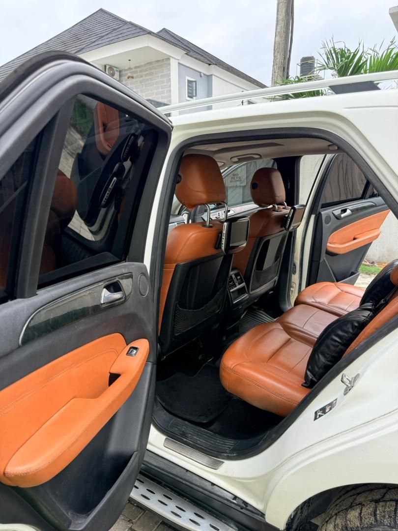 Vehicle - Image 7