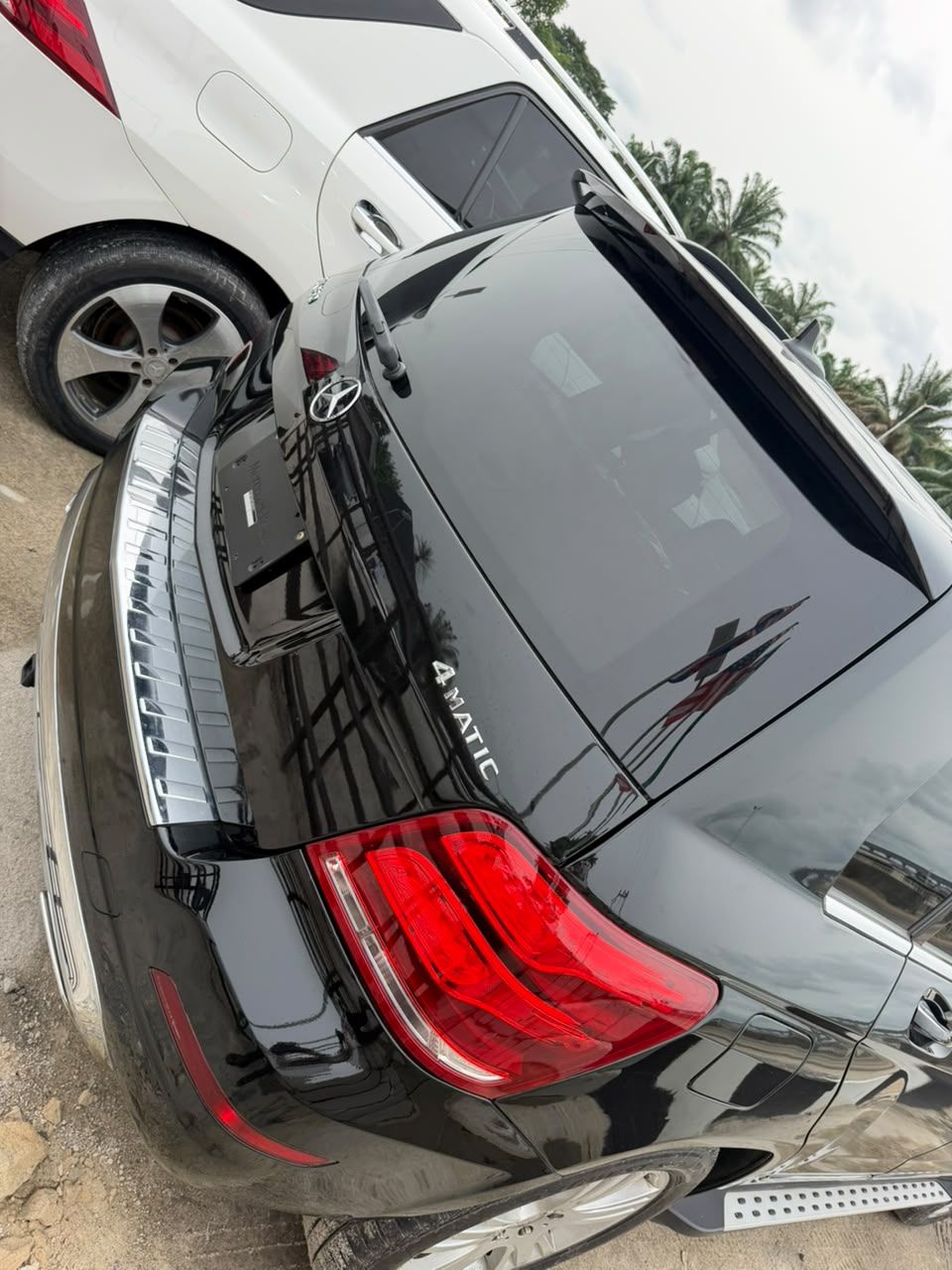 Vehicle - Image 6