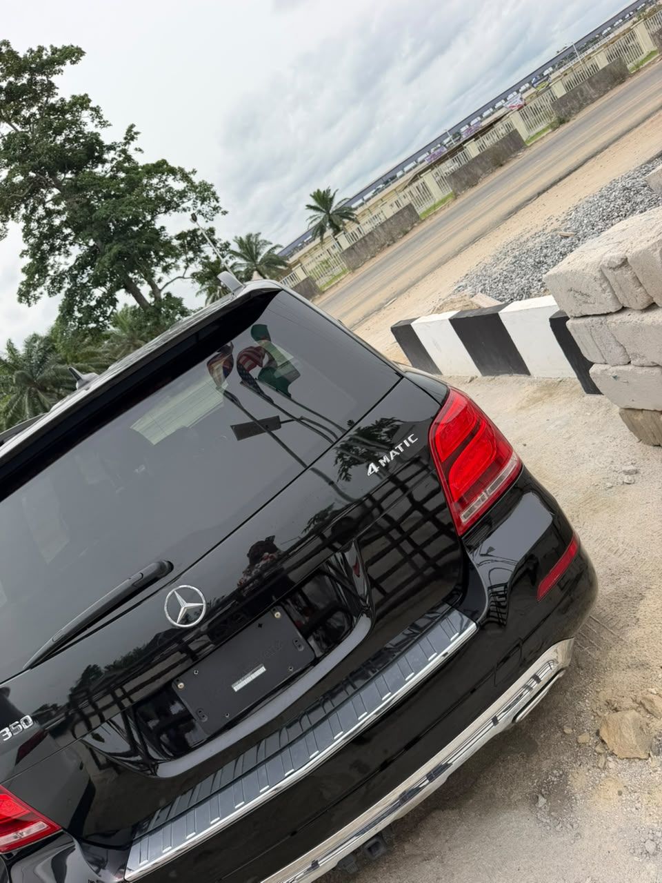 Vehicle - Image 7