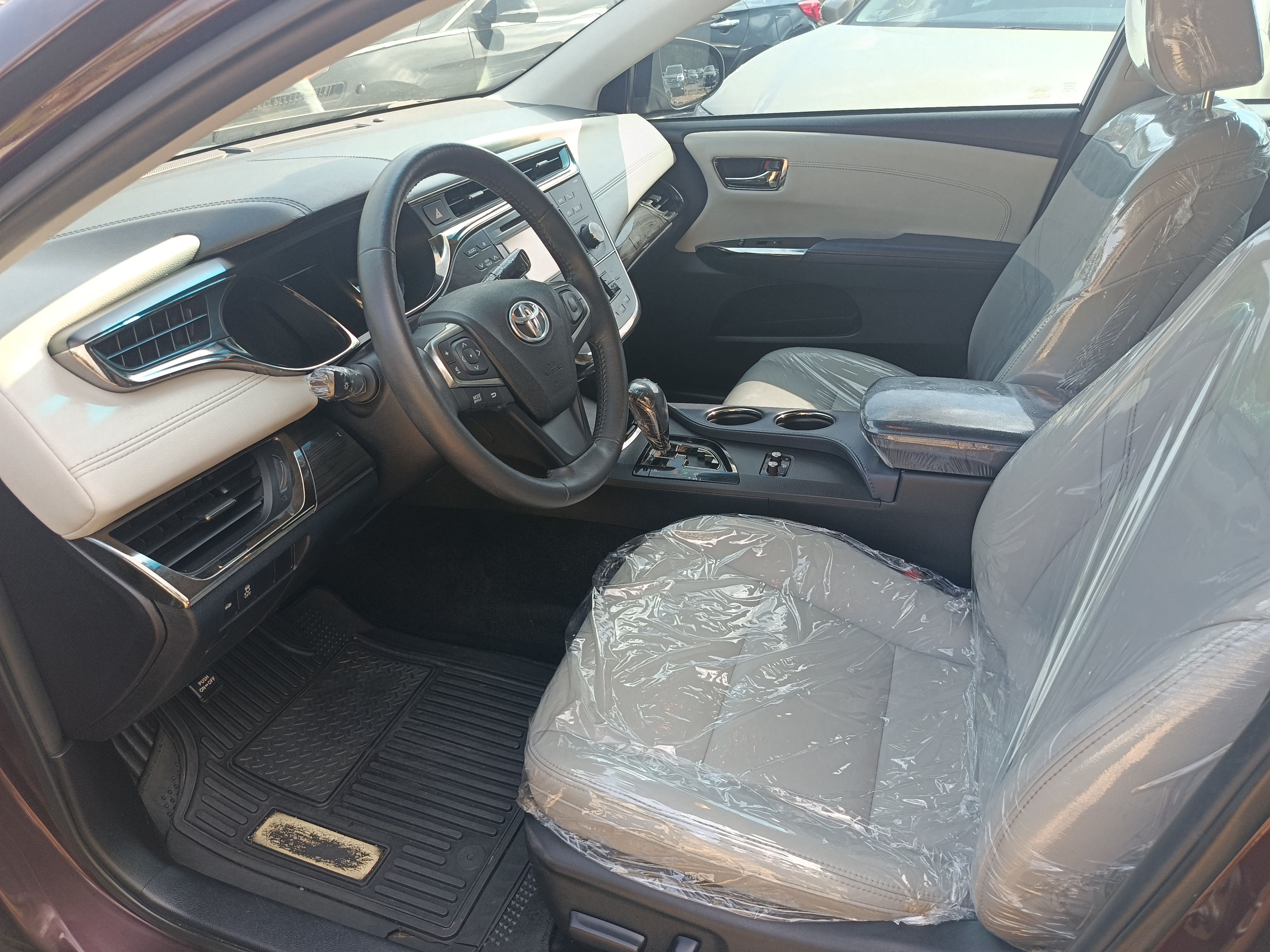 Vehicle - Image 6