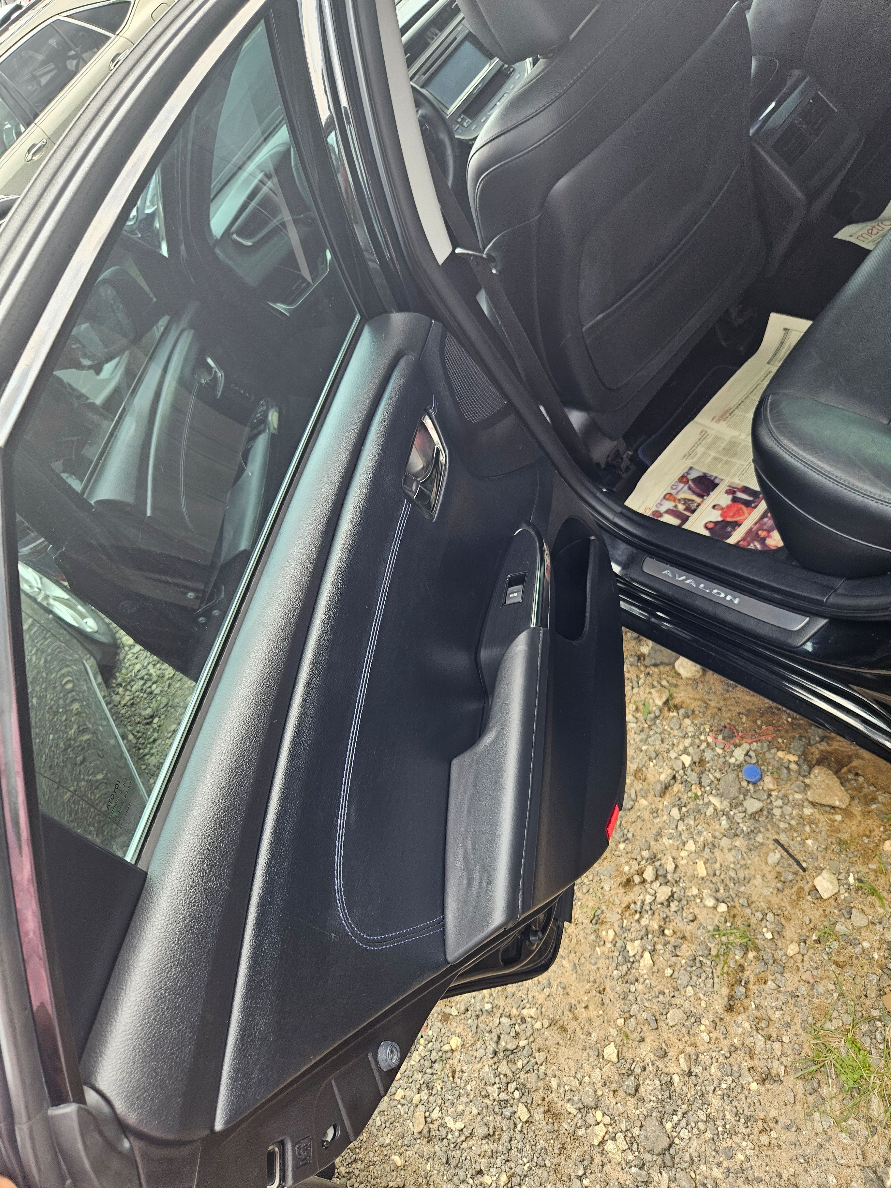 Vehicle - Image 8