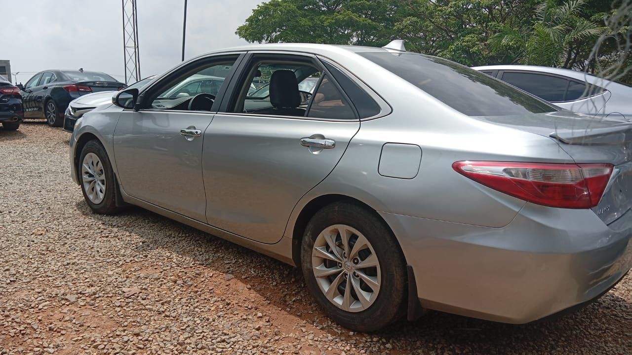Vehicle - Image 12