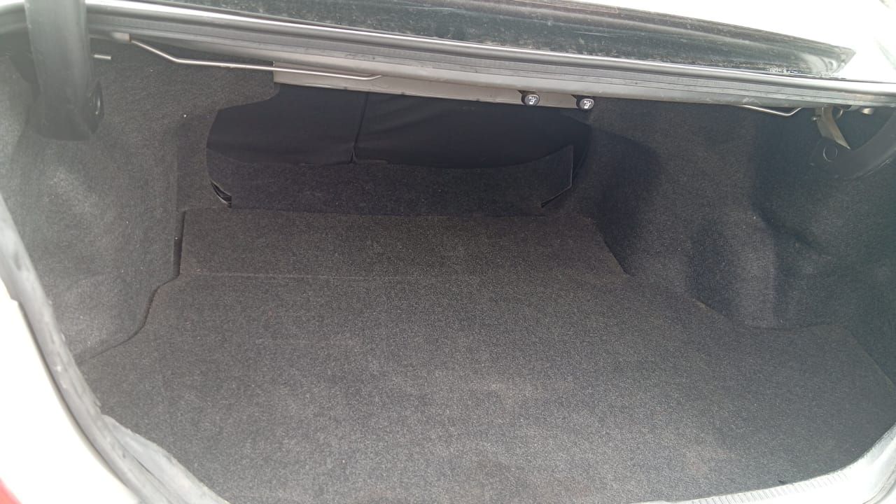Vehicle - Image 3
