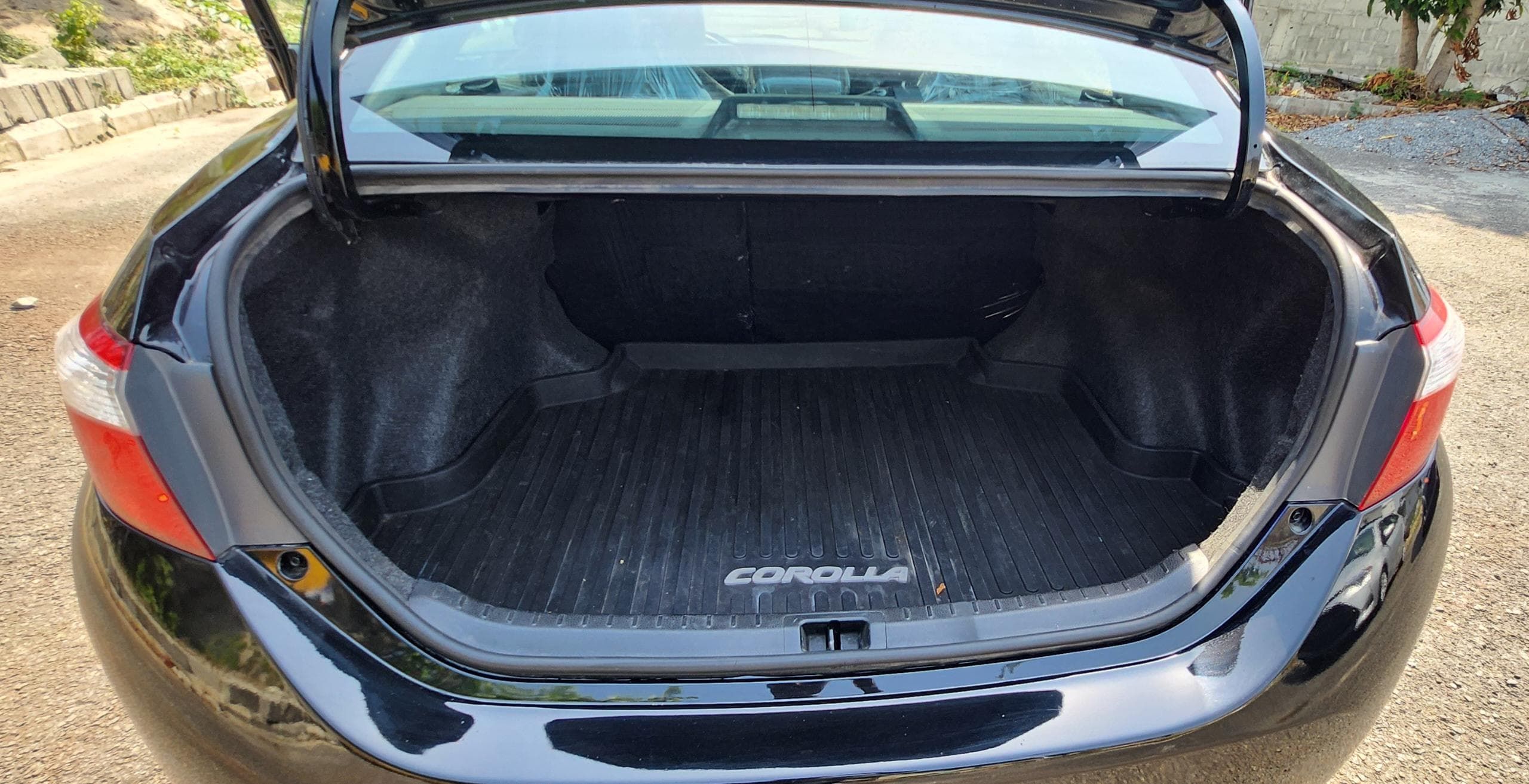 Vehicle - Image 8