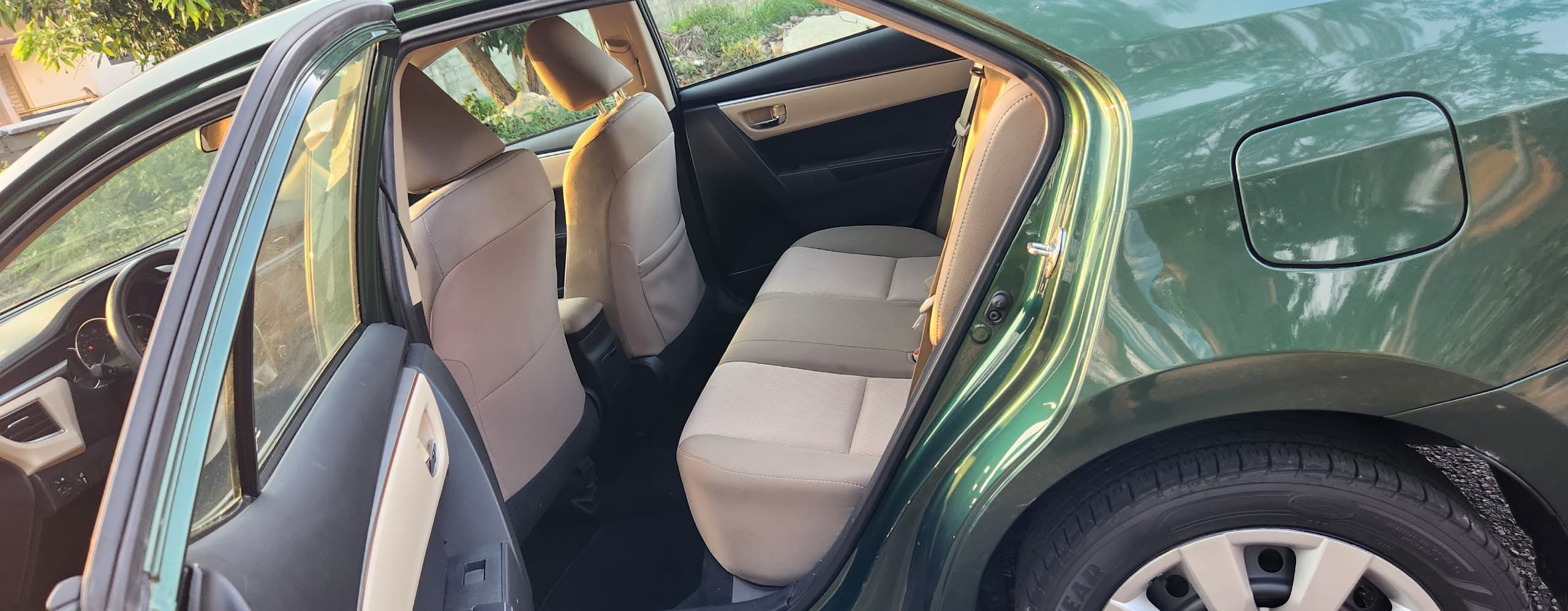 Vehicle - Image 10