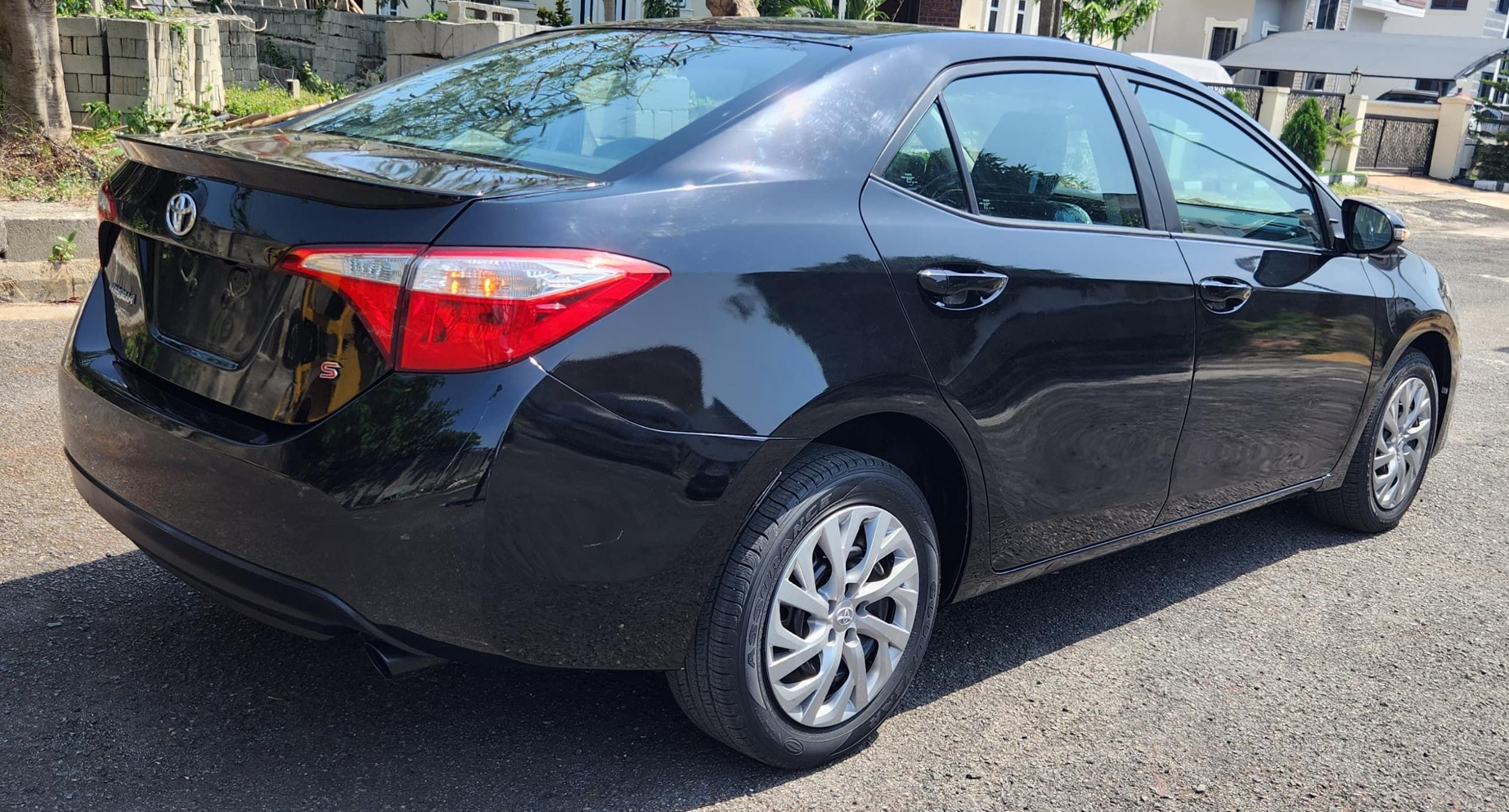 Vehicle - Image 4