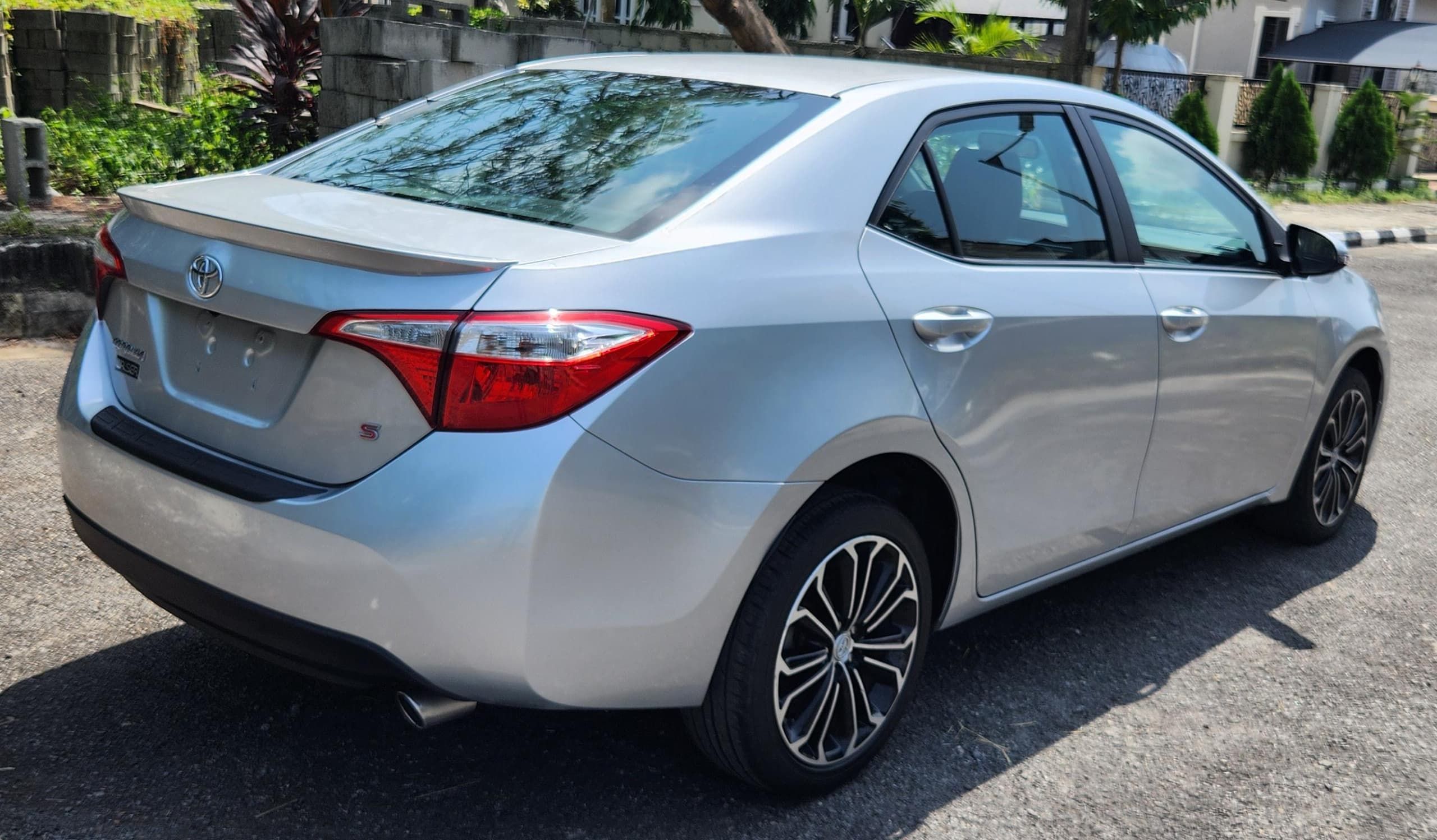 Vehicle - Image 7