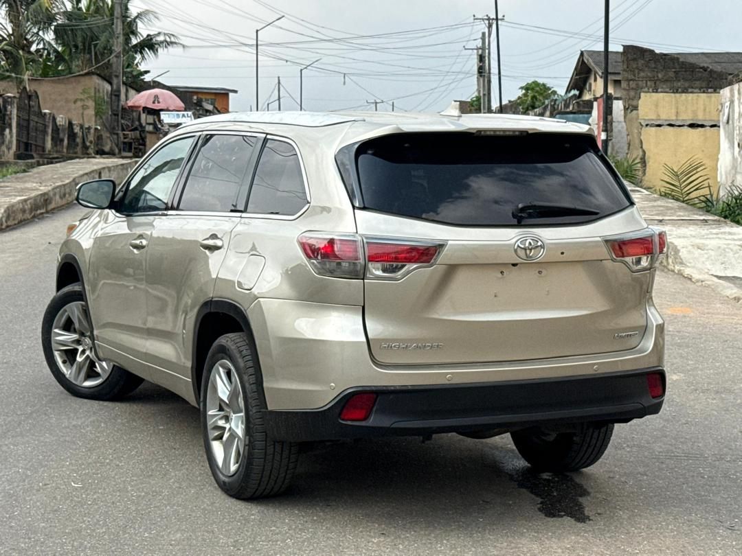 Vehicle - Image 2