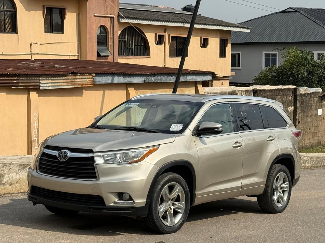 Vehicle - Image 5