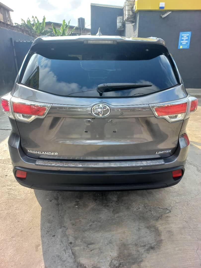 Vehicle - Image 18