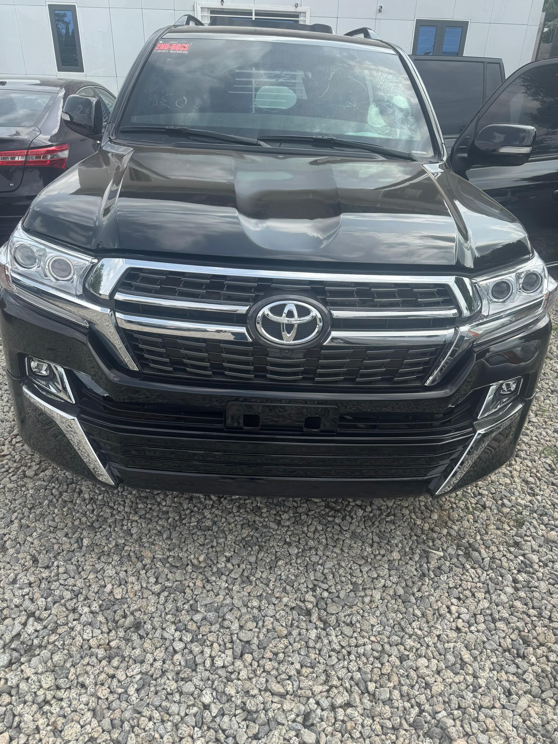 Vehicle - Image 10