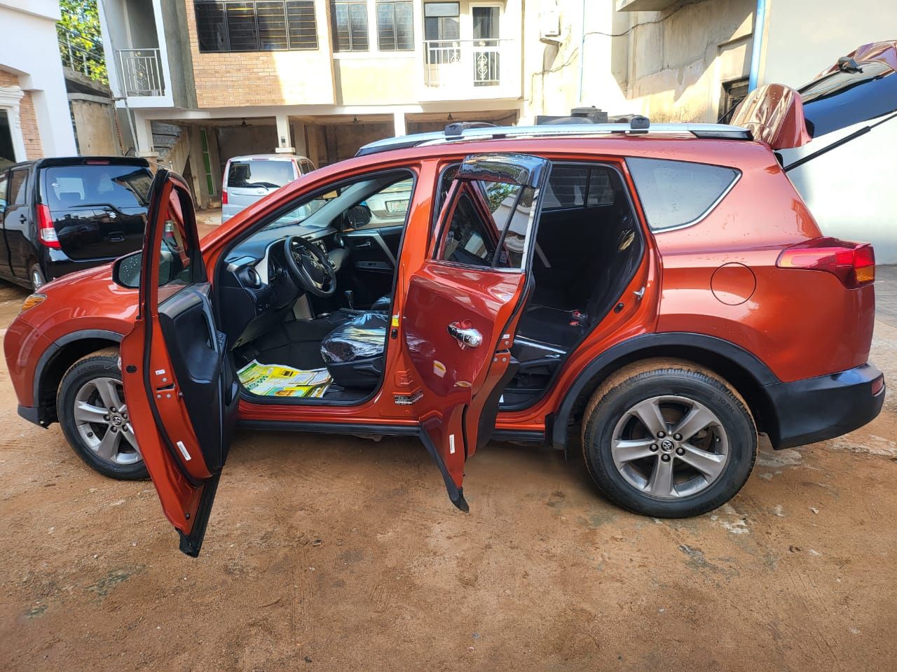 Vehicle - Image 10