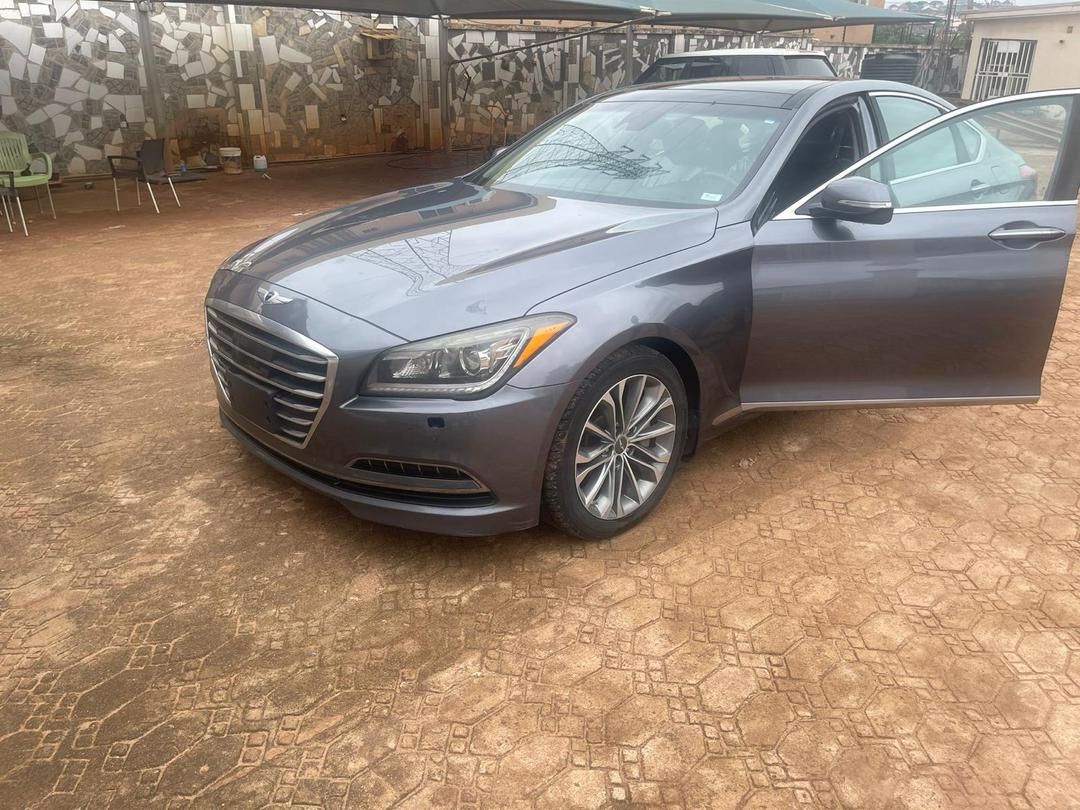 Vehicle - Image 11
