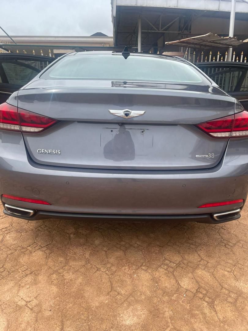 Vehicle - Image 3