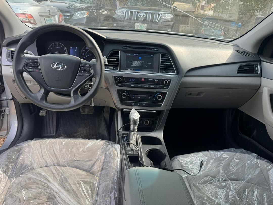 Vehicle - Image 7