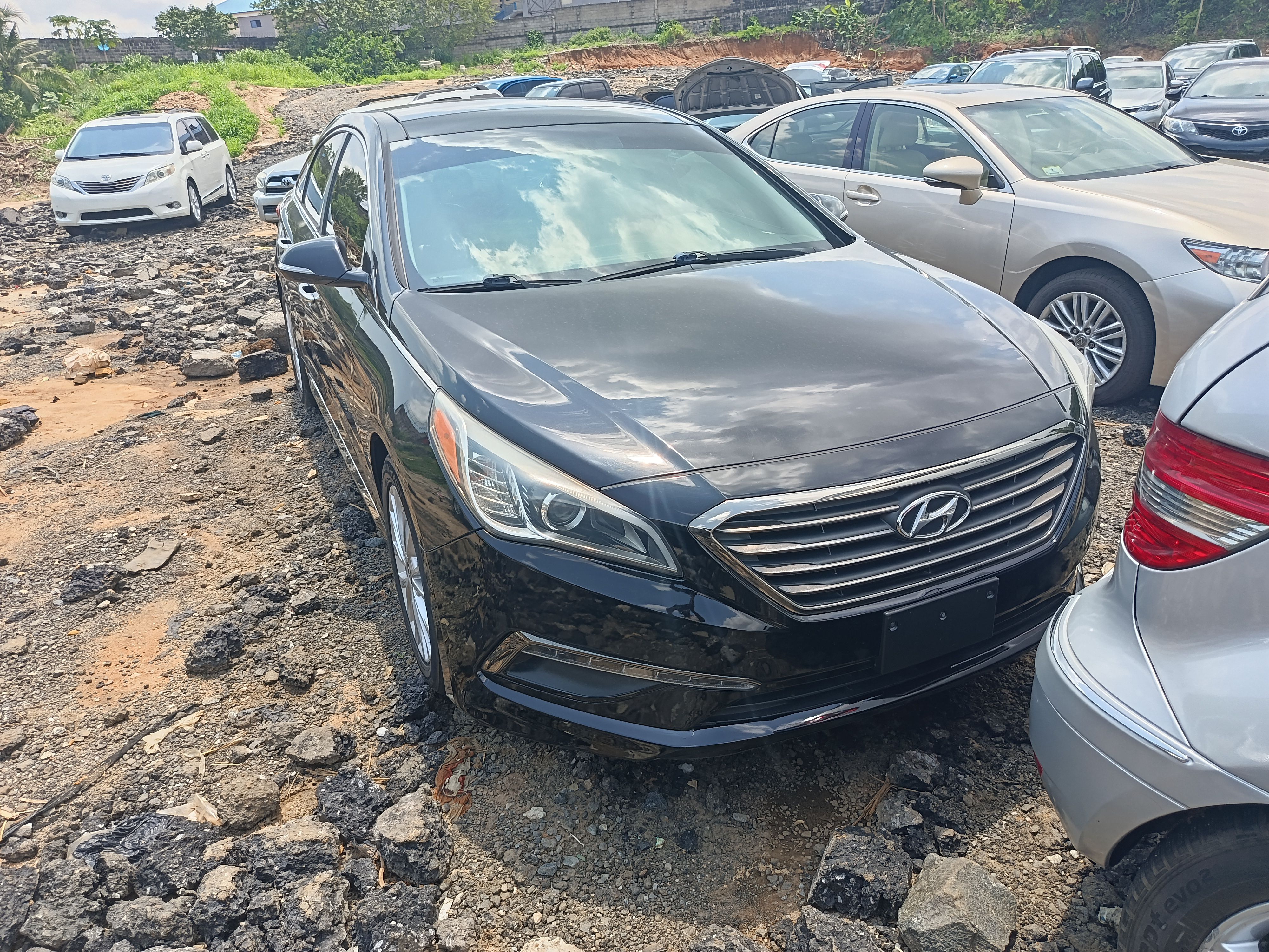Vehicle - Image 8