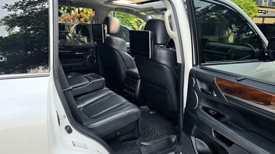 Vehicle - Image 4