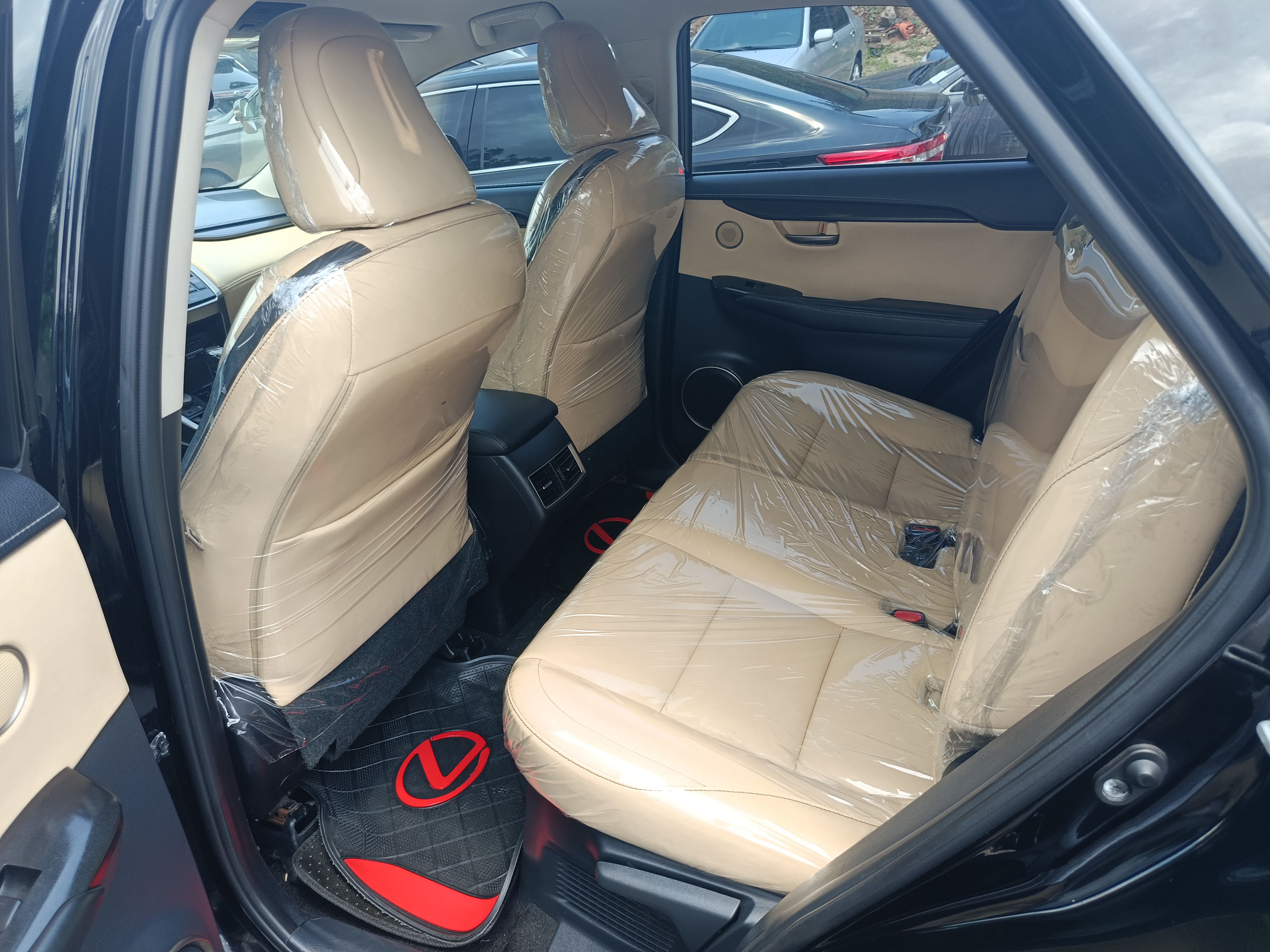 Vehicle - Image 3
