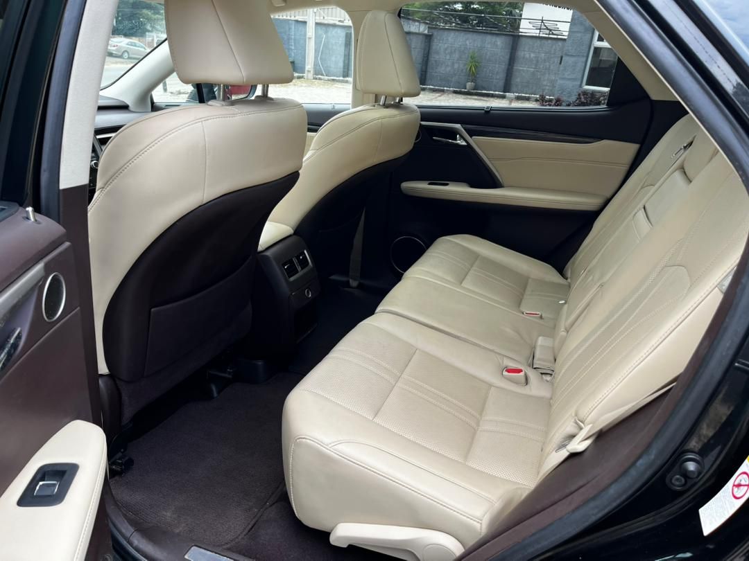 Vehicle - Image 5