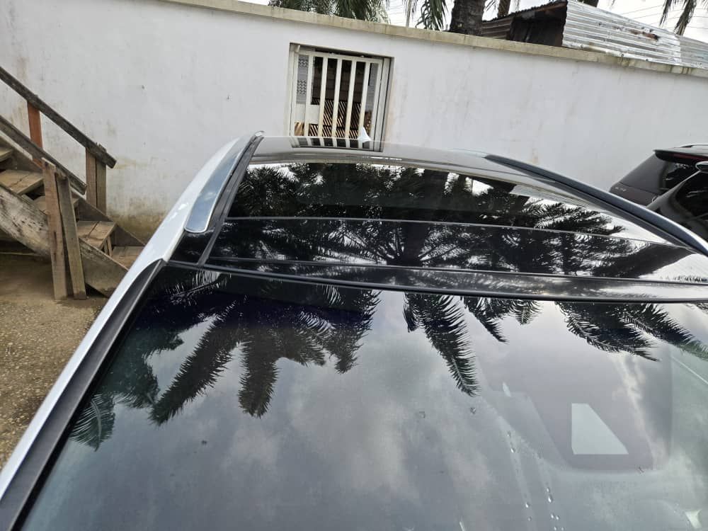 Vehicle - Image 9