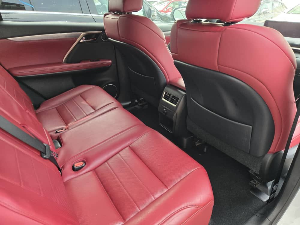 Vehicle - Image 7