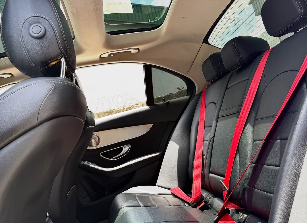 Vehicle - Image 6